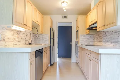 183 Del Medio Avenue Unit 104, Mountain View, CA 94040 - #: ML82004342