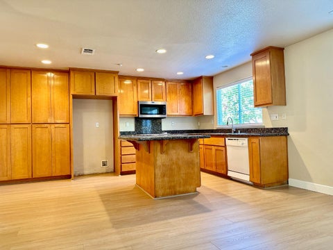 Tiny photo for 223 Vista Roma Way, SAN JOSE, CA 95136 (MLS # ML82063489)