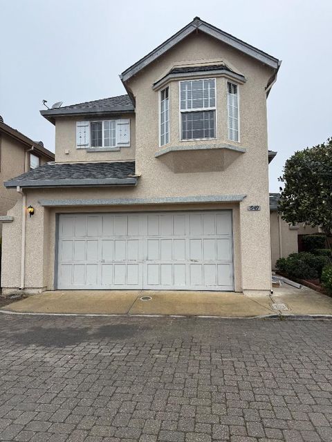 Photo of 1949 Bradbury Street, SALINAS, CA 93906 (MLS # ML82026604)