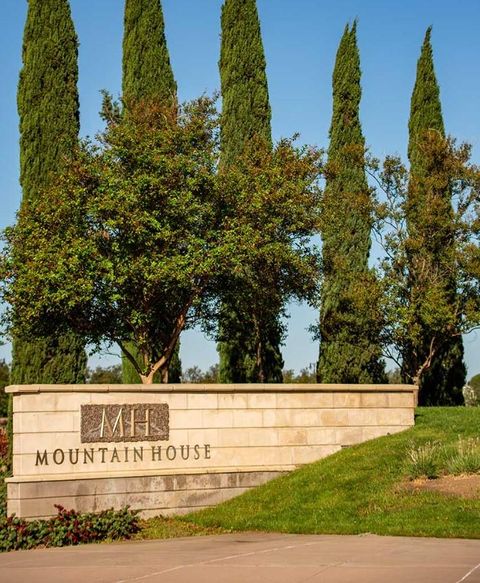 Tiny photo for 226 W Pasqua Glen, MOUNTAIN HOUSE, CA 95391 (MLS # ML82029608)