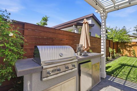 Tiny photo for 445 Iris Street, Redwood City, CA 94062 (MLS # ML82041269)