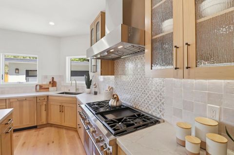 Tiny photo for 445 Iris Street, Redwood City, CA 94062 (MLS # ML82041269)