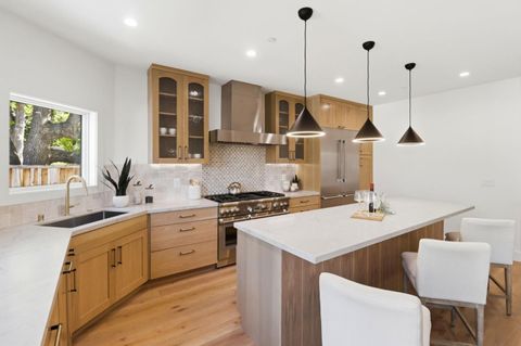 Tiny photo for 445 Iris Street, Redwood City, CA 94062 (MLS # ML82041269)