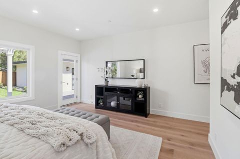 Tiny photo for 445 Iris Street, Redwood City, CA 94062 (MLS # ML82041269)