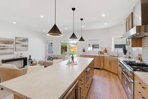 Tiny photo for 445 Iris Street, Redwood City, CA 94062 (MLS # ML82041269)