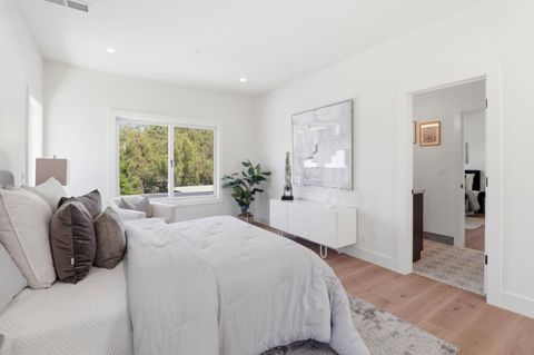 Tiny photo for 445 Iris Street, Redwood City, CA 94062 (MLS # ML82041269)