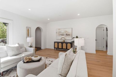 Tiny photo for 445 Iris Street, Redwood City, CA 94062 (MLS # ML82041269)