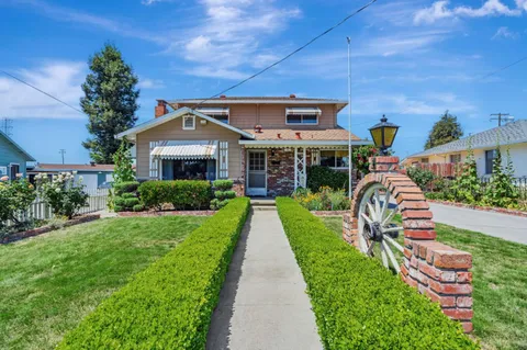 93 Alexander Court, San Jose, CA 95116 - #: ML82005784