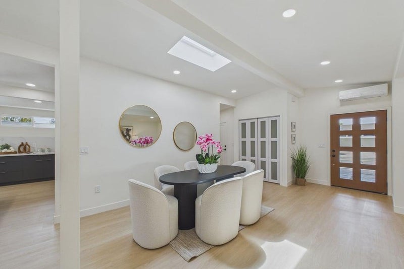 5667 Greenridge Road