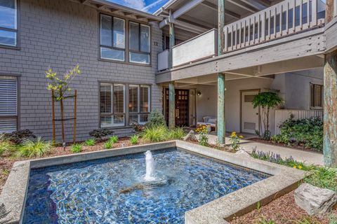 Photo of 10 Mansion Court #713, Menlo Park, CA 94025 (MLS # ML82040804)