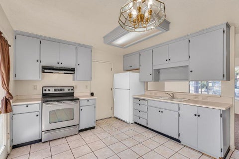 Tiny photo for 108 Friggs Court, LOS BANOS, CA 93635 (MLS # ML82062807)