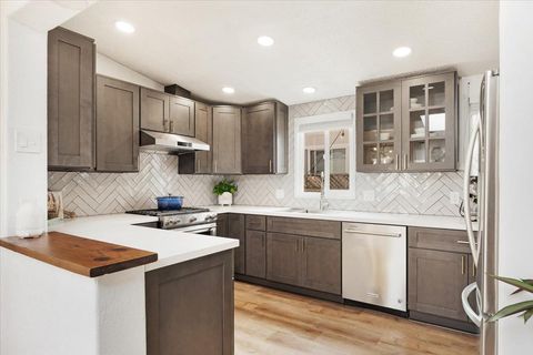 Tiny photo for 1099 38th Avenue #20, SANTA CRUZ, CA 95062 (MLS # ML82029543)