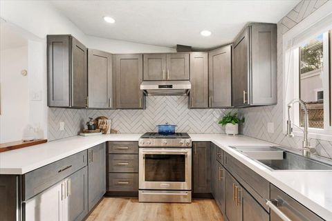 Tiny photo for 1099 38th Avenue #20, SANTA CRUZ, CA 95062 (MLS # ML82029543)