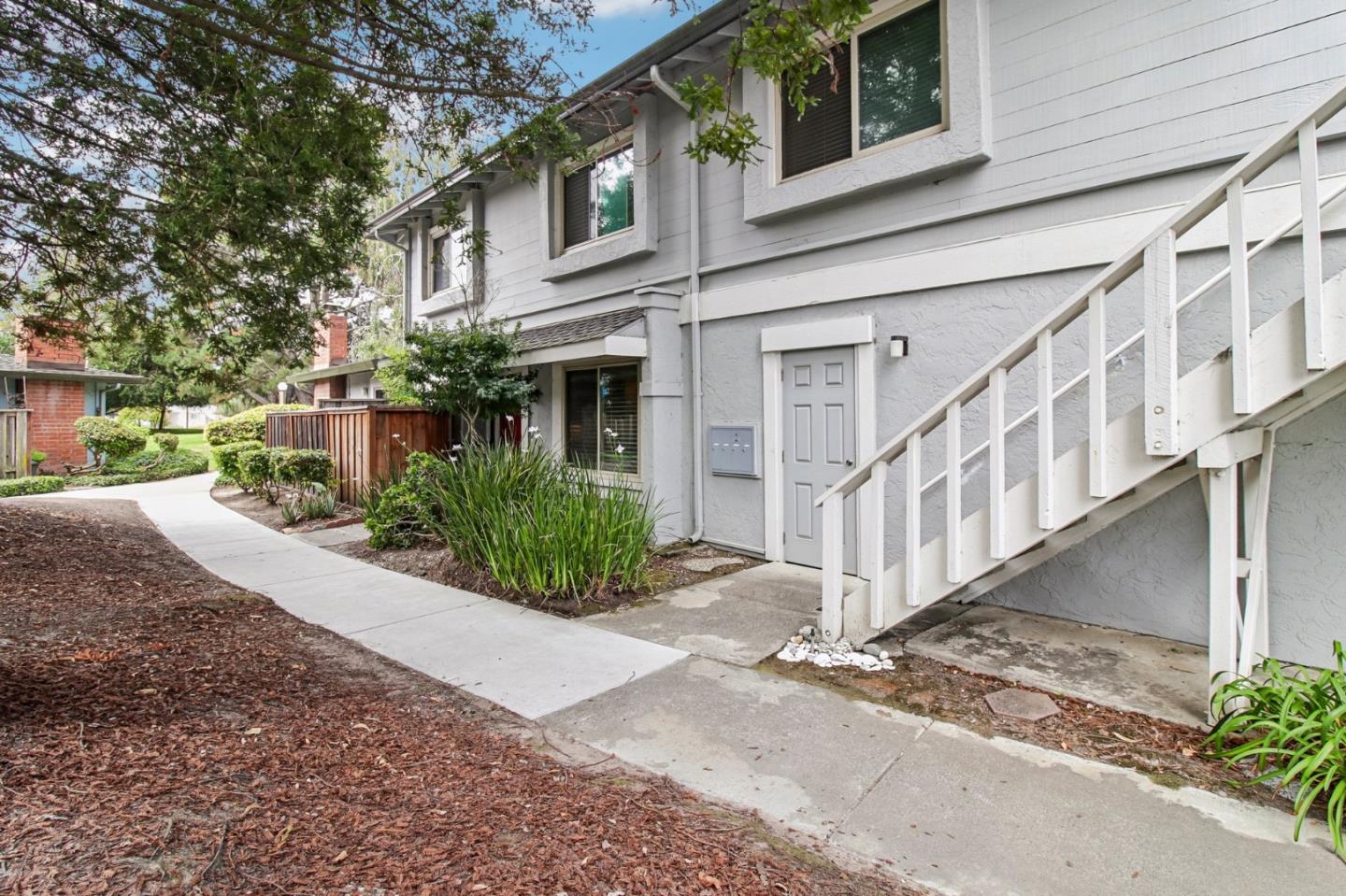 1117 Sutherland Lane 2