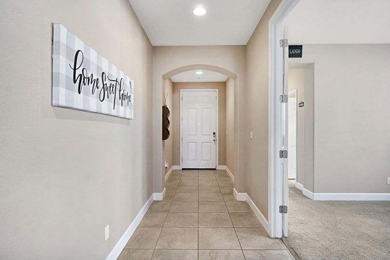 1596 Manzanita Way