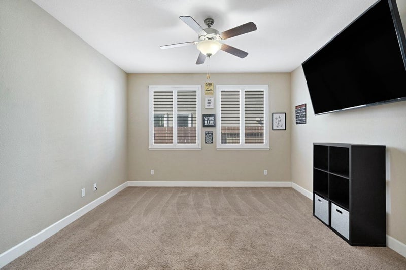 1596 Manzanita Way