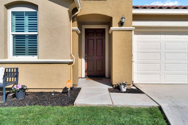 1596 Manzanita Way