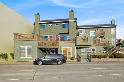 7625 Mission Street, Daly City, CA 94014 - #: ML82035873