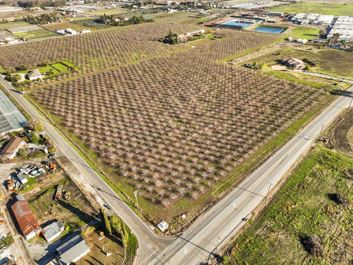 623 San Bruno Avenue