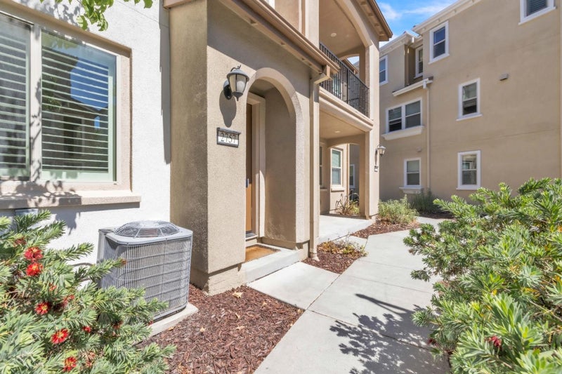 2757 Ferrara Circle
