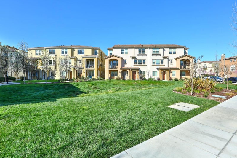 2757 Ferrara Circle