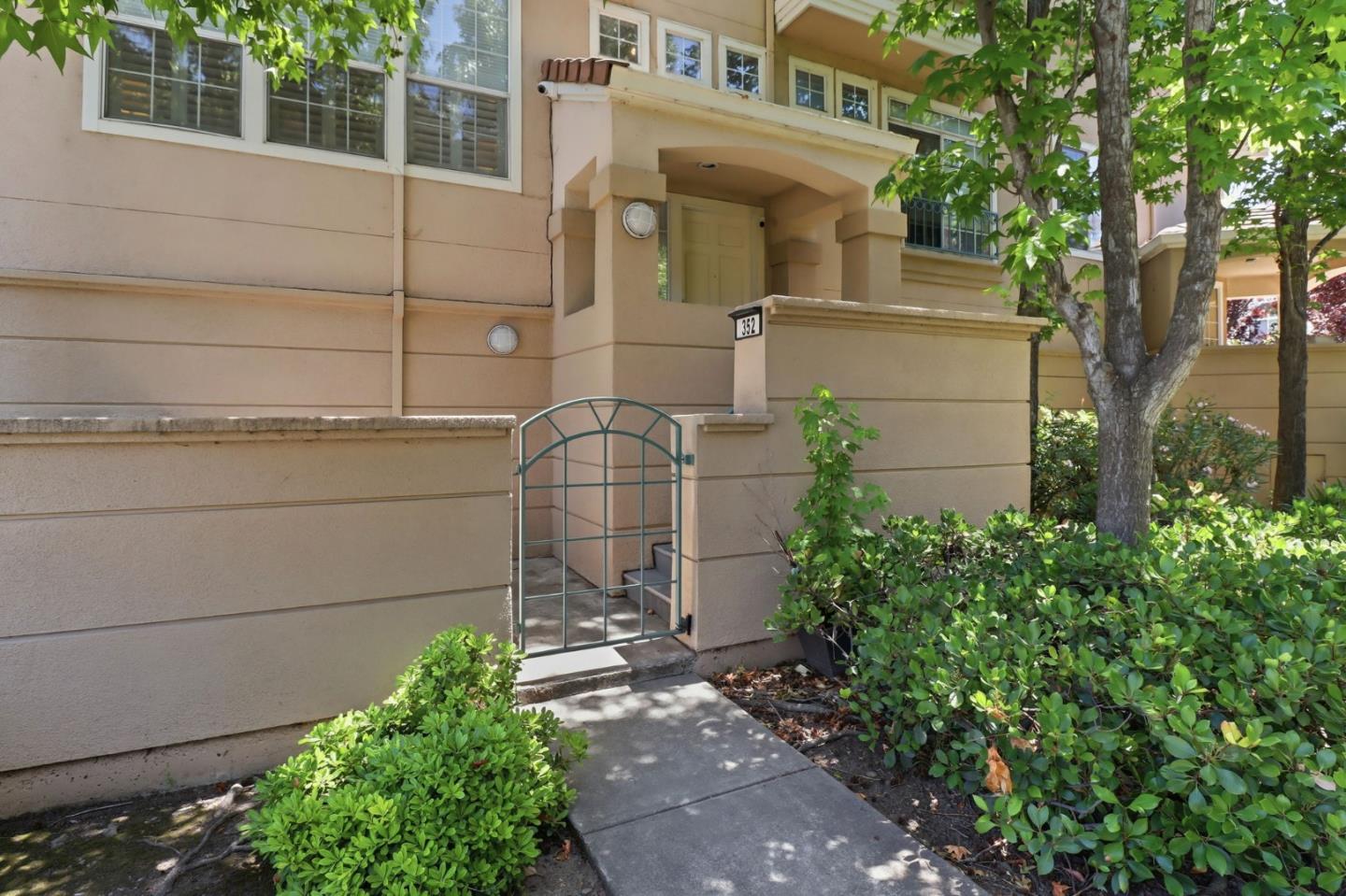 352 Montecito Way