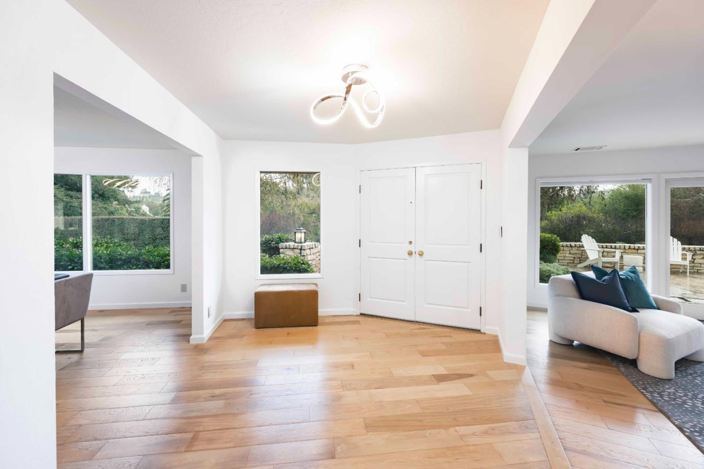 28100 Radcliffe Lane