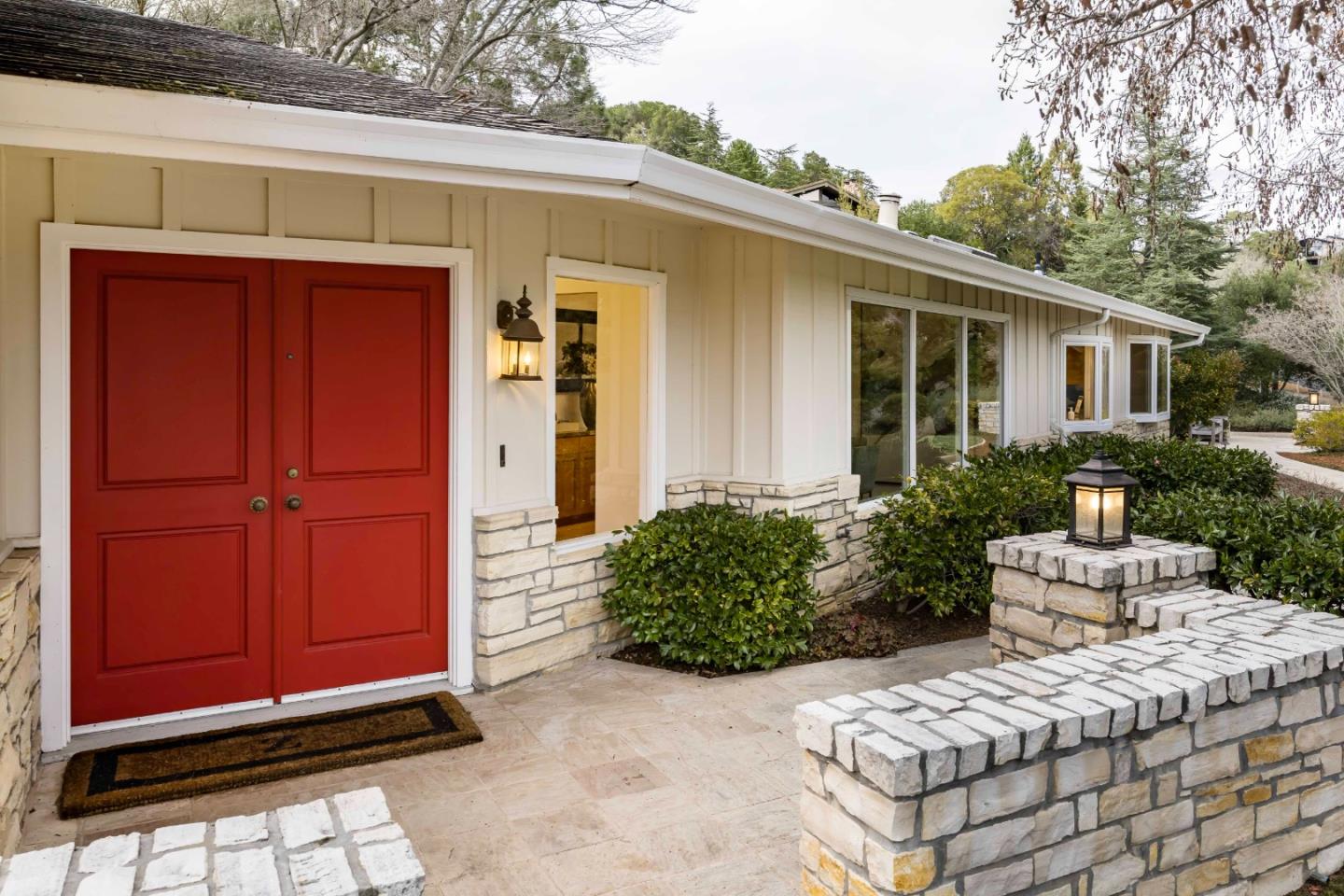 28100 Radcliffe Lane