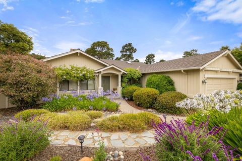 Photo of 9 Deer Stalker Path, MONTEREY, CA 93940 (MLS # ML82020896)