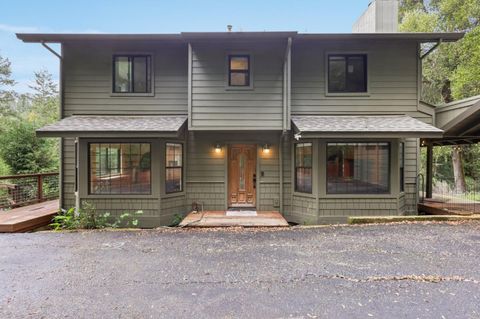 Photo of 17386 Tressel Pass Road, Boulder Creek, CA 95006 (MLS # ML82038092)