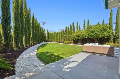 Tiny photo for 500 Kiely Boulevard, Santa Clara, CA 95051 (MLS # ML82038892)