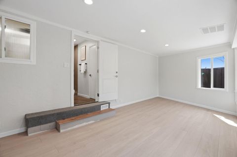 Tiny photo for 500 Kiely Boulevard, Santa Clara, CA 95051 (MLS # ML82038892)