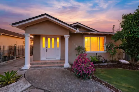 842 E Julian Street, San Jose, CA 95112 - #: ML82016258