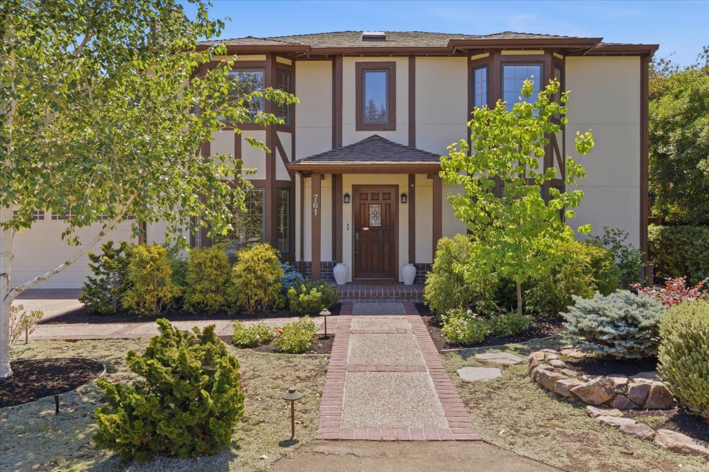 761 Encina Grande Drive
