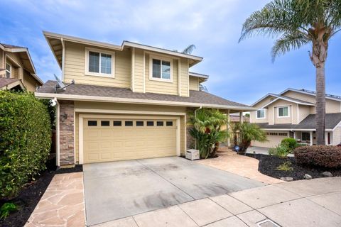 Photo of 149 Cherry Blossom Drive, FREEDOM, CA 95019 (MLS # ML82025646)