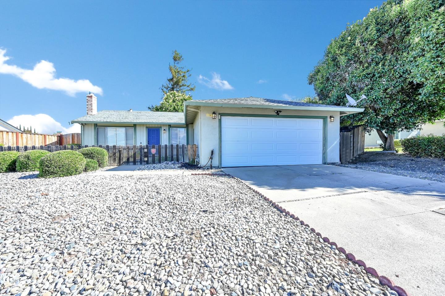 2226 Meredith Way