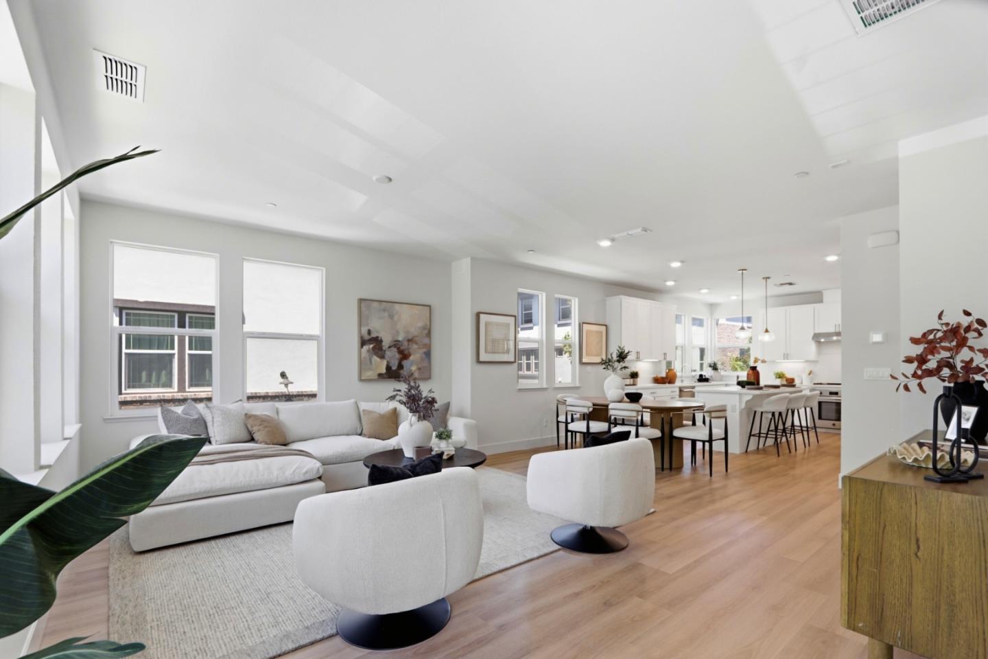 552 Galt Terrace 4