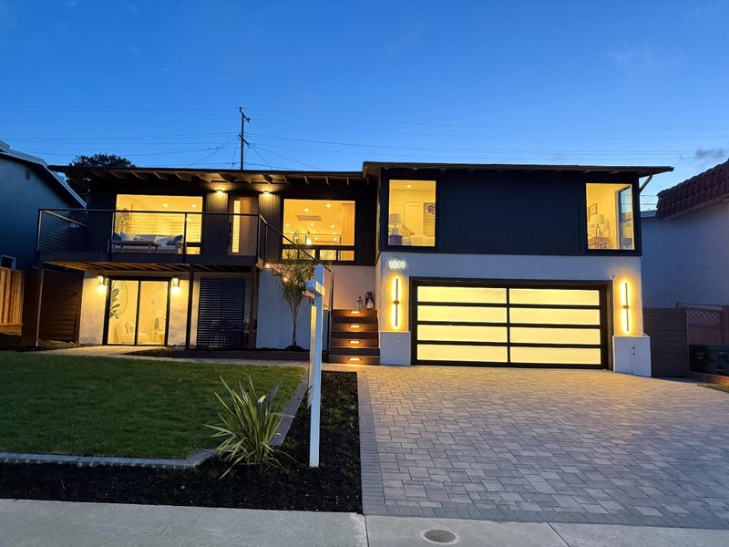 1041 Crestview Drive