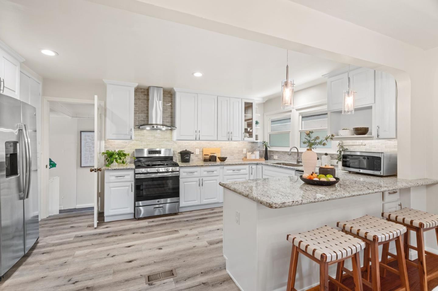 15603 Benedict Lane