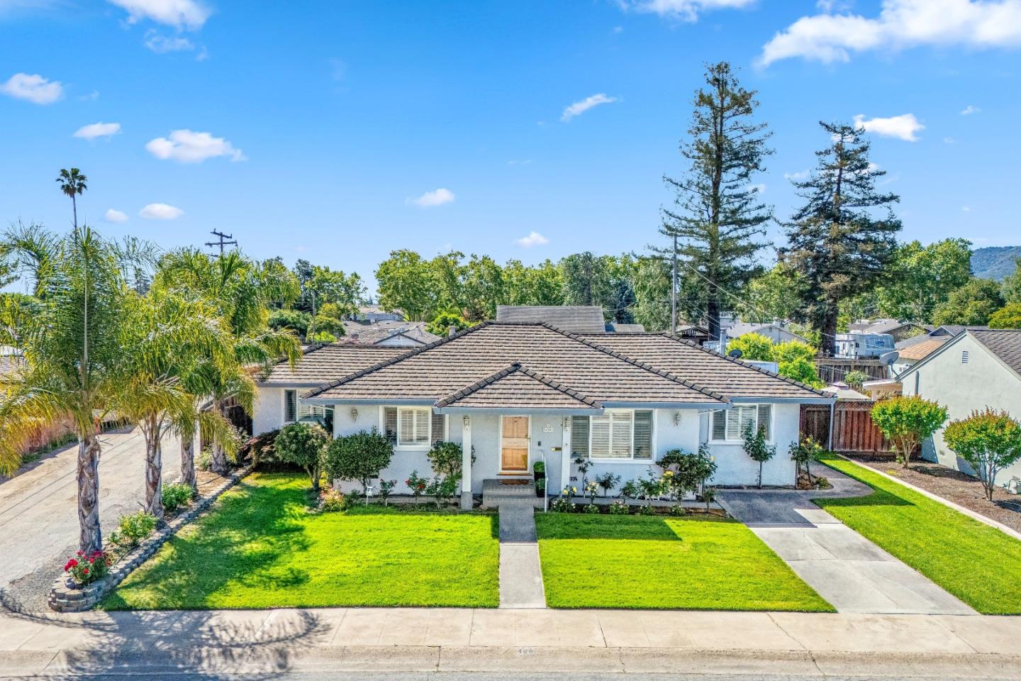 408 La Sierra Way
