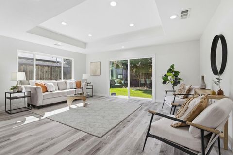 Photo of 2180 Sufonet Drive, SAN JOSE, CA 95124 (MLS # ML82043338)