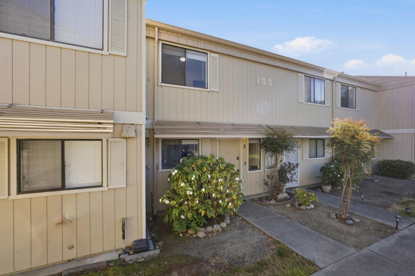 100 West Rossi Street 2