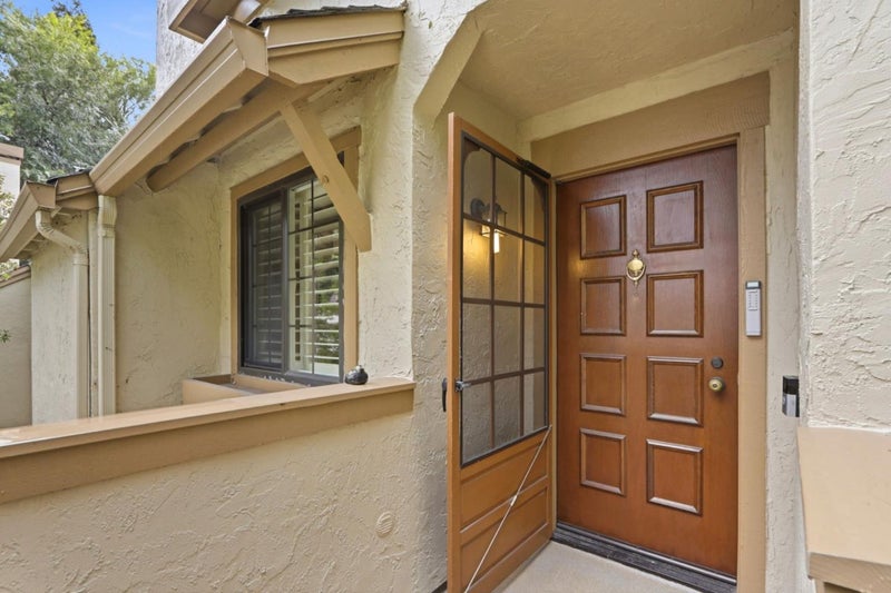 1941 Huxley Court