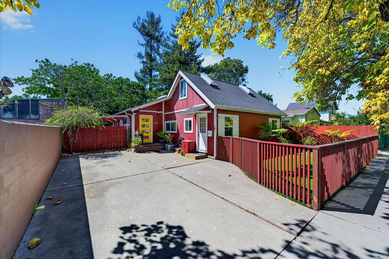 115 Catalpa Street