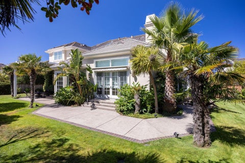 Photo of 128 Spyglass Lane, HALF MOON BAY, CA 94019 (MLS # ML82053879)