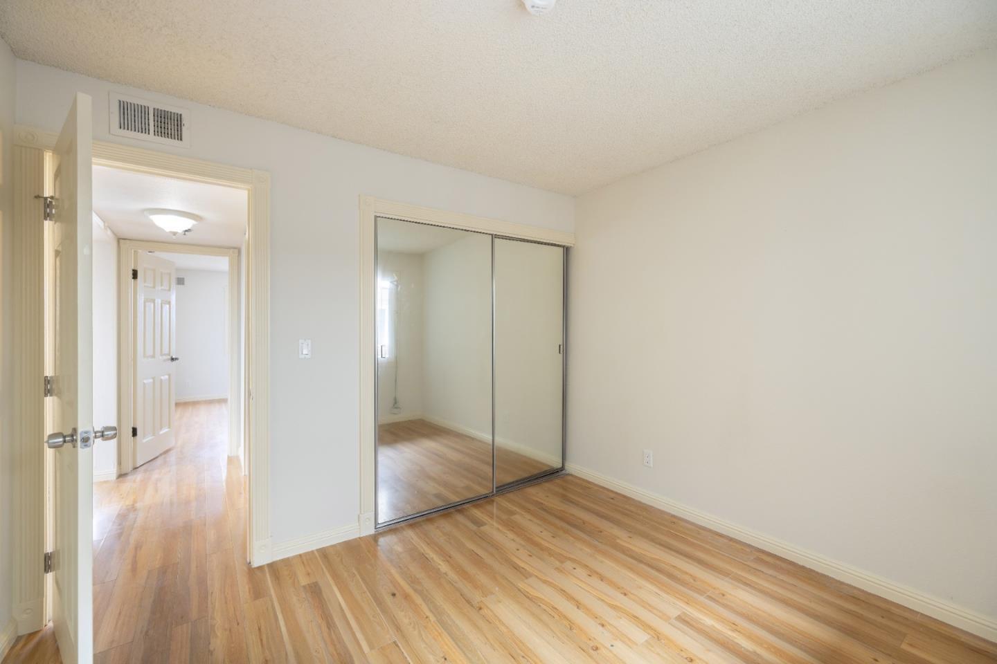 1532 CHANSLOR Avenue APT  T