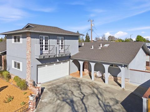 Tiny photo for 911 Inverness Way, SUNNYVALE, CA 94087 (MLS # ML82036907)