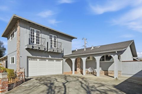 Tiny photo for 911 Inverness Way, SUNNYVALE, CA 94087 (MLS # ML82036907)