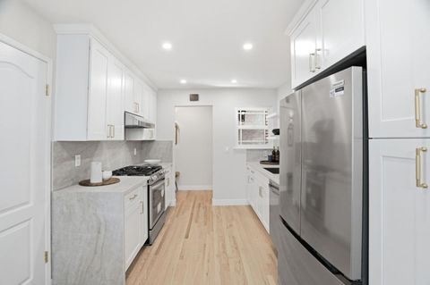 Tiny photo for 911 Inverness Way, SUNNYVALE, CA 94087 (MLS # ML82036907)