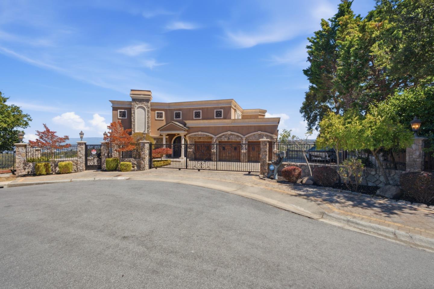 95 Southdown Court